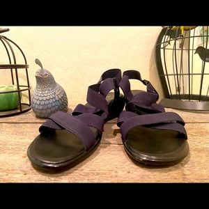 Fabulaire navy blue and black comfortable sandals
